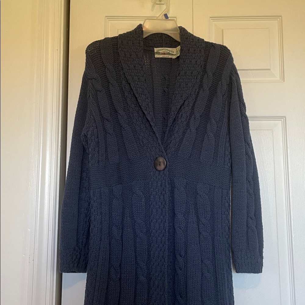 Women’s Aran Crafts S 100% Merino wool cable knit cardigan one button closure